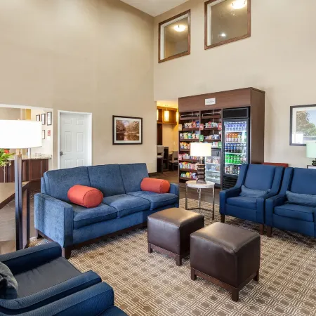 Comfort Suites Lincoln North