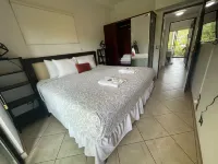 The Oaks Tamarindo Pool Front Condominiums Fast Wifi Hotels in Matapalo