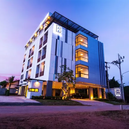 B Boutique Residence Отели рядом с достопримечательностью «Парк «Си-Тапи»»