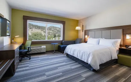 Holiday Inn Express & Suites Kelowna - East