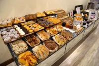 Ramada by Wyndham Multan - breakfast