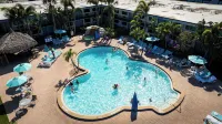 Coco Key Hotel & Water Park Resort - de playa
