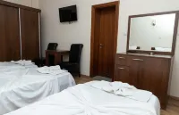 Hotel Leo Hotel a Peje