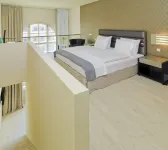 H10 庫丹閣樓 Ruhleben附近的飯店