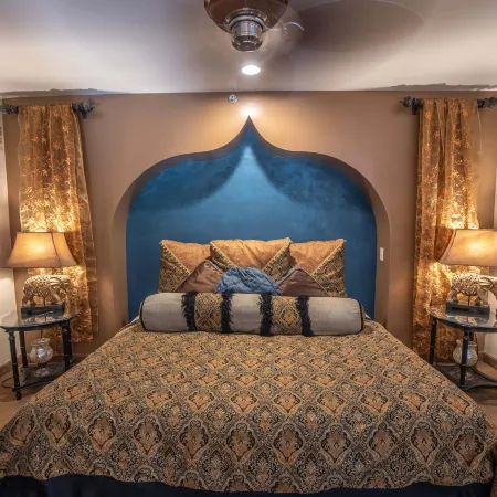 The Anniversary Inn - Logan