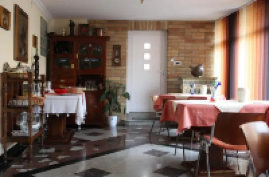 Barokk Antik Guest Hause Hotels in Kecskemet