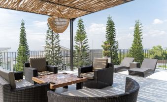 Sunshine City View Villa 6 Bedrooms with a Private Heated Swimming Pool