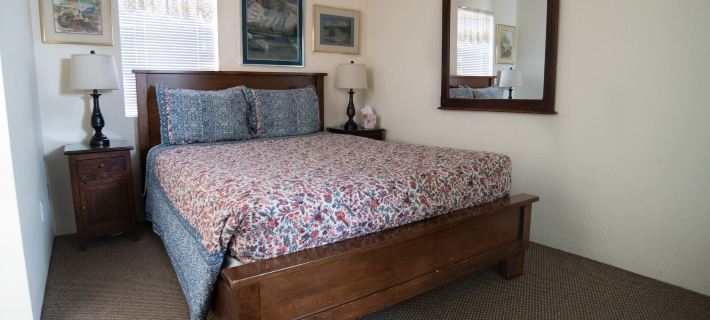 Mt Williamson Motel and Basecamp Hotels in Inyo County
