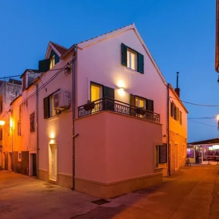 Navis Luxury Apartments