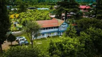 Castleton Casa