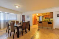 Apartment in Bella Vista Sleeps 10 Hôtels à : Santo Domingo Oeste