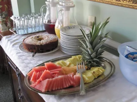 Carisbrooke Inn Bed & Breakfast