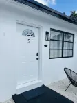 Wilton Manors Guesthouse Hotels in Oakland Park