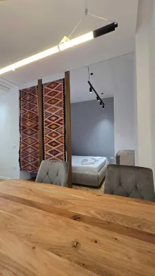 Tirent Apartment-Modern Bedrooms Stay Near Liqeni I Thatë