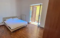 La discesa di San Giuseppe Hotels in Trabia