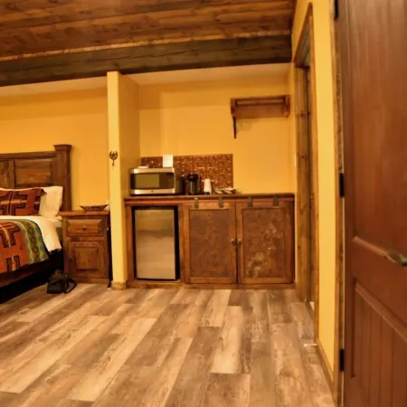 Paisano Village RV Park & Inn
