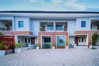 D'Stolz Villa & Hospitality - balcony