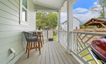 Steps to Ice Plant Downtown Fire Pit Parking