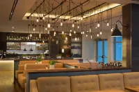 Treasure Island Beach Resort - bar