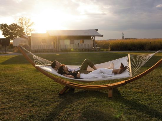 Collective Governors Island - A New York City Retreat