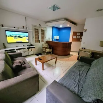 Man's Place Hostel Masculino Các khách sạn gần Vườn bách thảo