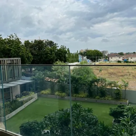 RT Properties at the Lennox