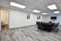 Victoria Inn Hotel and Convention Center Winnipeg - Business