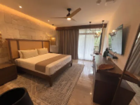 Hotel Mundo Maya Chichén Itzá Hotels in Tinum