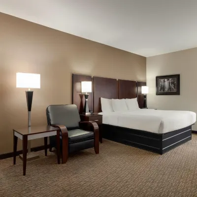 La Quinta Inn & Suites by Wyndham Memphis Wolfchase Hotel dekat Galeri Wolfchase