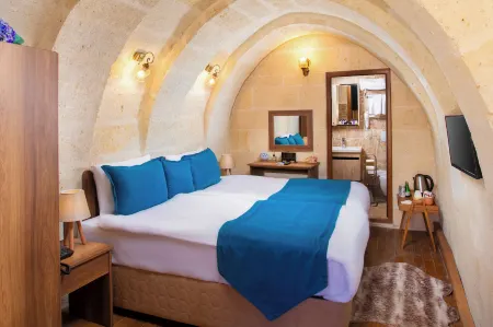 Peri Cave Konak Отели рядом с достопримечательностью «Kapadokya Kültür Müze Restaurant / Fasıl Kapadokya Eğlence Programı»