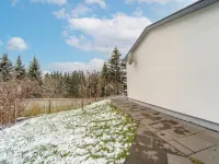 Refurbished Holiday Home in Suhl with Spacious Terrace