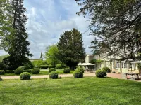Côté Park Hôtels à : Fontaines
