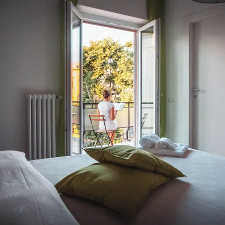 Be Your Home - Guest House Colors