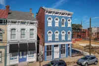 Heart of Mainstrasse Apt 4 Hotels in 