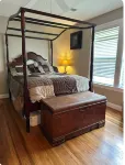 The Manor - Charming 3-bedroom house in lovely Oneonta with WiFi, AC Hotels near Cato Fashions