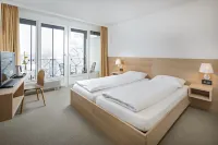 Newstar Hotel (Free Parking) Hotels in Герізау
