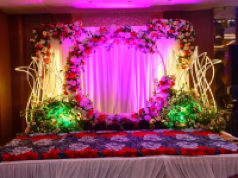 Hotel Blue Stone Hotels in Kanpur