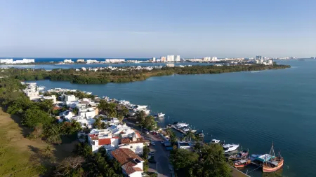 Nichupté by Andiani Travel Отели рядом с достопримечательностью «Плайя Тортугас»