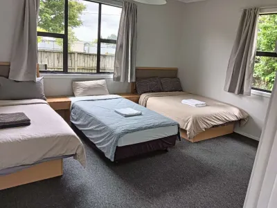 5 Bedroom House, 7 Salisbury Road, Rotorua Hotels in Fairy Springs