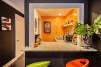 PALM BEACH HOTEL CONDO DESIGNER CHIC ONE BEDROOM