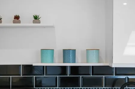 Glam bright apartment 2nd floor Отели рядом с достопримечательностью «Площадь Друэ д'Эрлон»