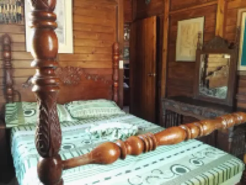 Beachfront Cabin with Wi-Fi Hotels in 