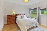 Modern character cottage 10 minutes to Mount Gambier on picturesque small farm