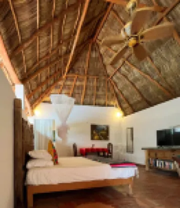 Complimentary 1 hr Massage in our Traditional Open-Air Palapa w/ Private Pool Hotel di 