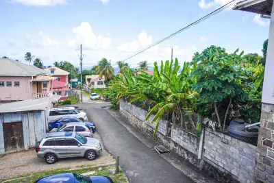 Sea Breeze Apartment in Sauteurs with everything close by Hotels in 