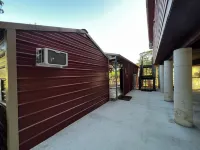 Waterfront Bandera Rustic Cabin on River-pet friendly