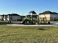 Entire Home 3-Br by Pondside Niagara