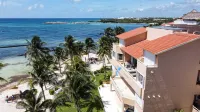 PRIME Location, Gorgeous Sweeping Views, PH right on the Beach, Villas del Mar 1