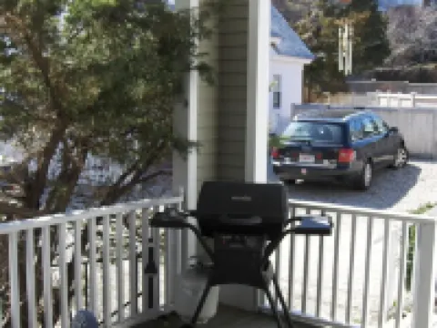 Charming West End 1 Bd 1st Fl -  Steps to Beach - With Private Parking