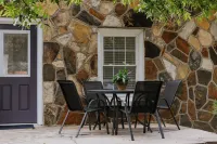 Minutes from downtown Clemson and boat landings on Kewoee and Hartwell Pickens County 호텔